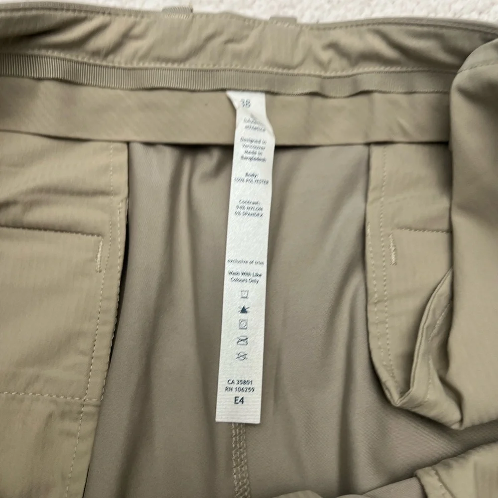 lululemon athletica Men's Hybrid Shorts - Gray NWT
